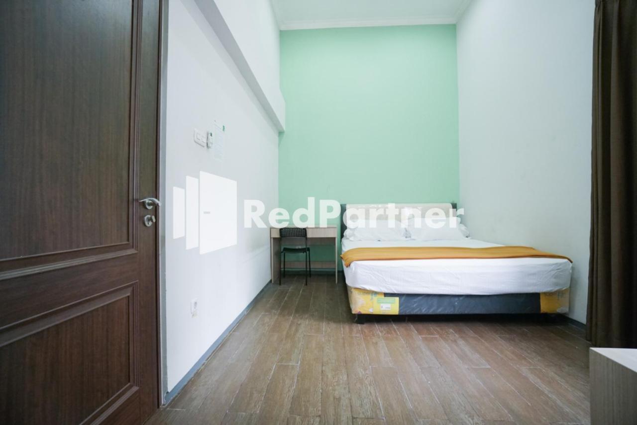 Hotel Toba Mansion Syariah Near Benhil Redpartner Dżakarta Zewnętrze zdjęcie