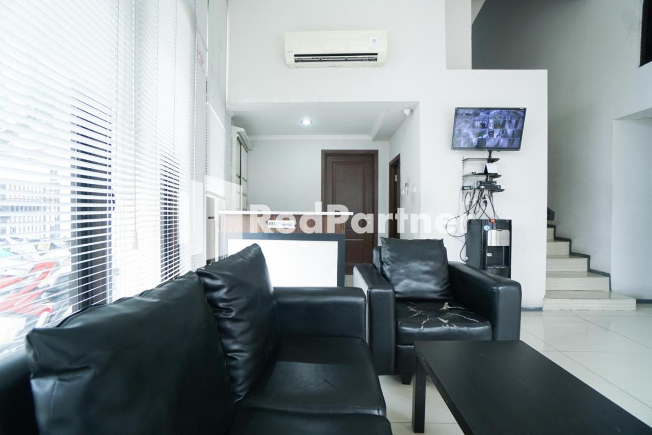 Hotel Toba Mansion Syariah Near Benhil Redpartner Dżakarta Zewnętrze zdjęcie