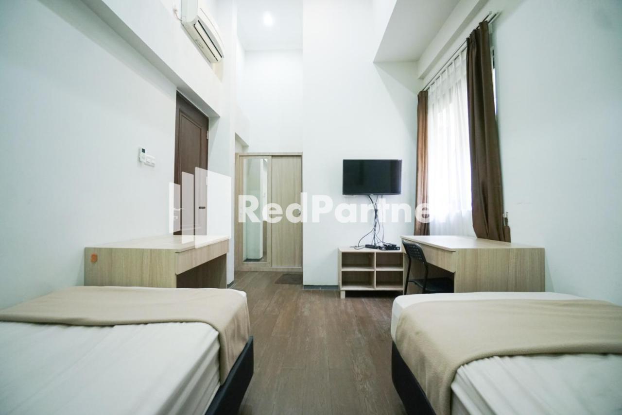 Hotel Toba Mansion Syariah Near Benhil Redpartner Dżakarta Zewnętrze zdjęcie