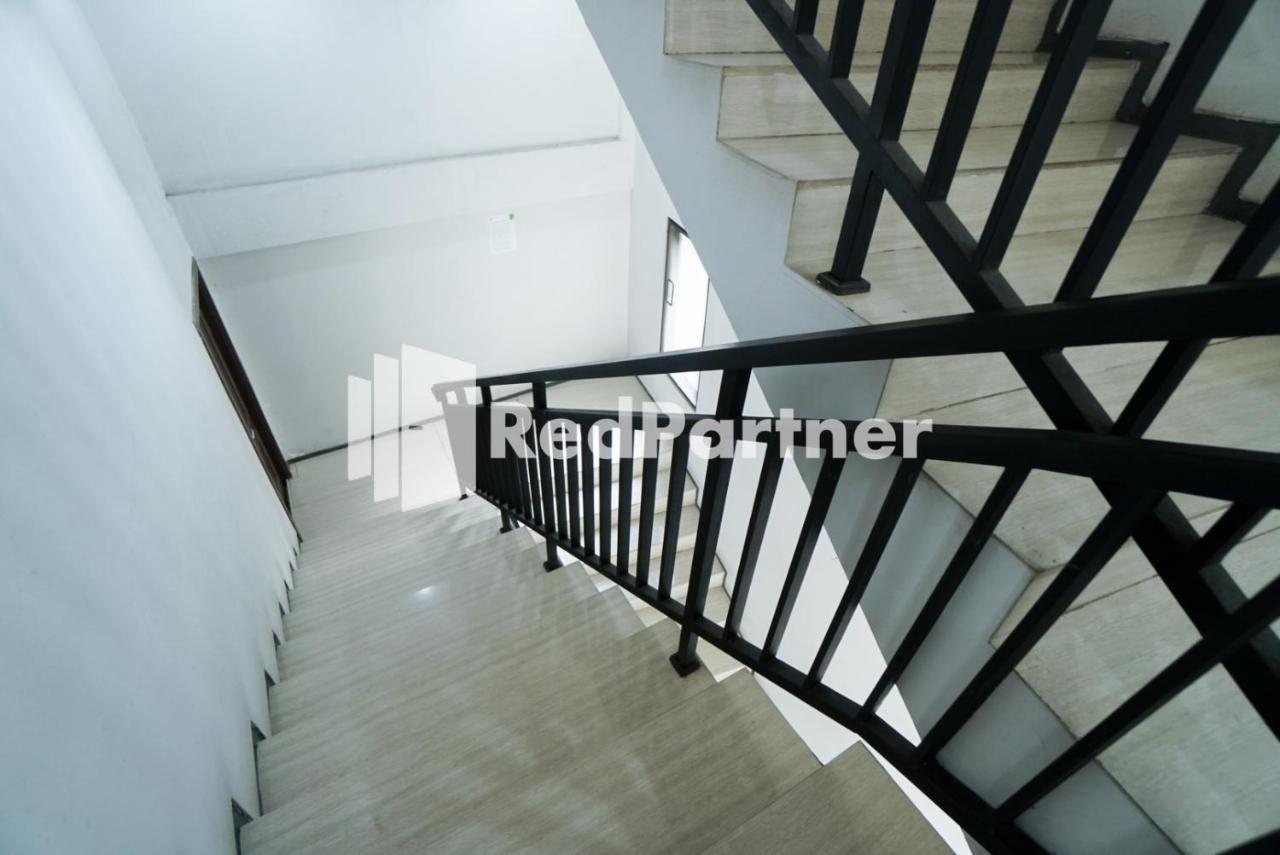 Hotel Toba Mansion Syariah Near Benhil Redpartner Dżakarta Zewnętrze zdjęcie