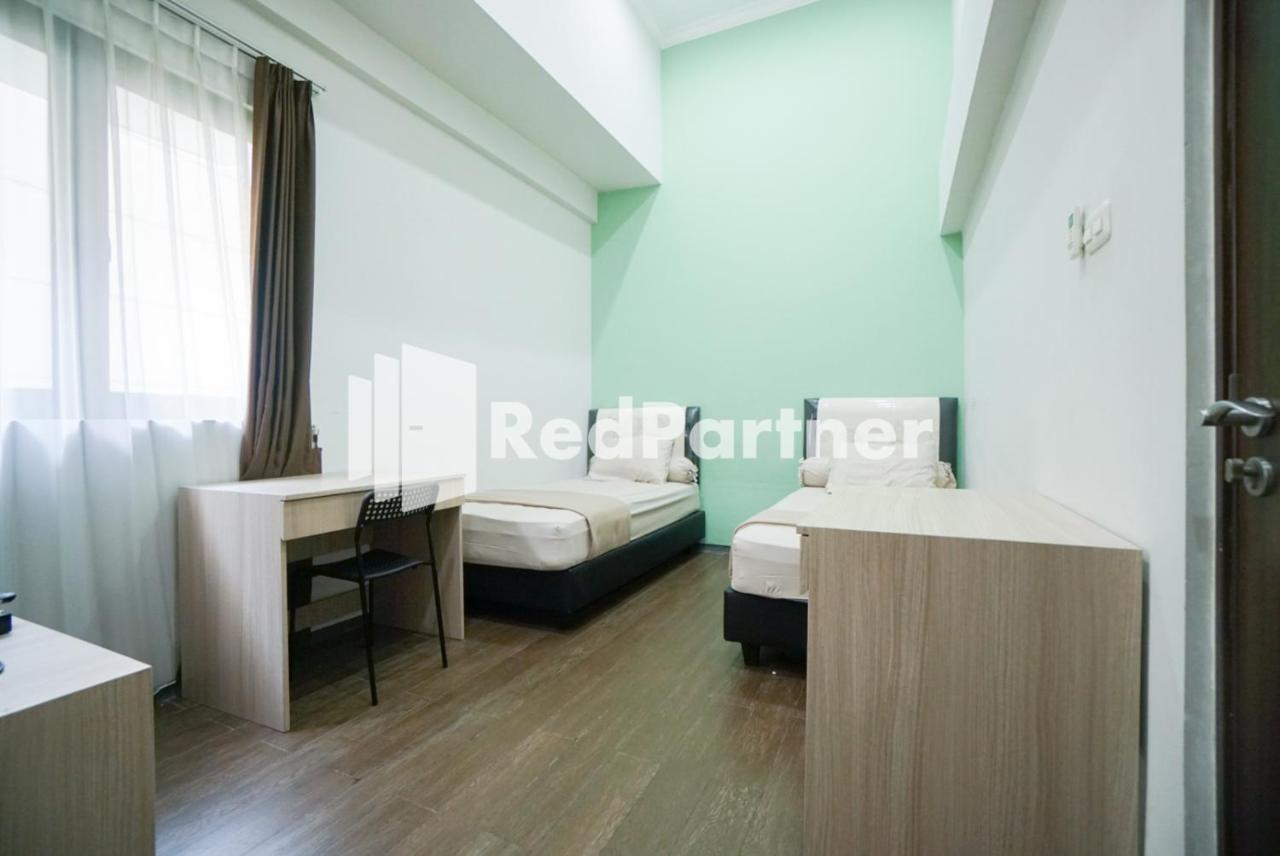 Hotel Toba Mansion Syariah Near Benhil Redpartner Dżakarta Zewnętrze zdjęcie