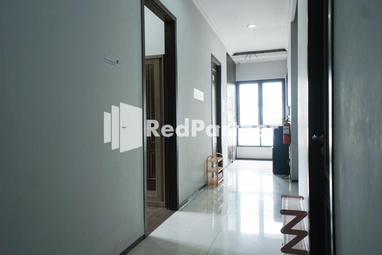 Hotel Toba Mansion Syariah Near Benhil Redpartner Dżakarta Zewnętrze zdjęcie